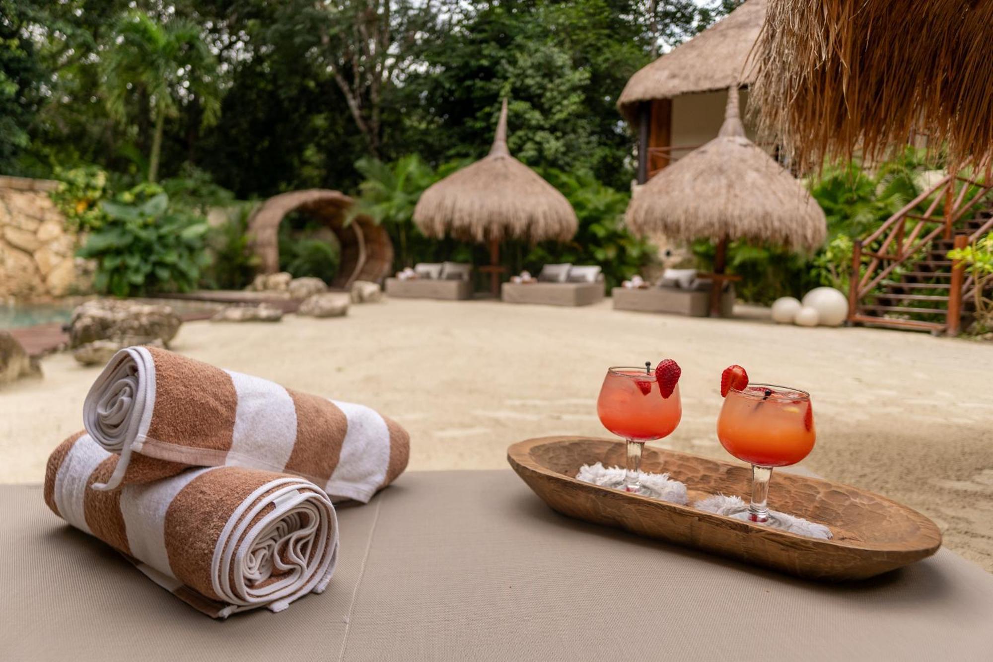 Oom Bubble Boutique Riviera Cancun - Adults Only Puerto Morelos Eksteriør billede